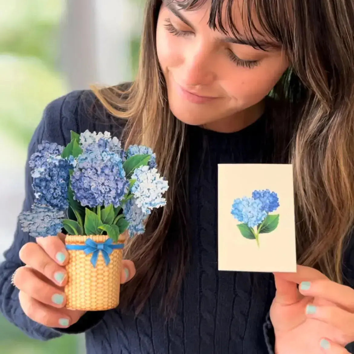 Mini Nantucket Hydrangeas Pop-Up Card FreshCut Paper