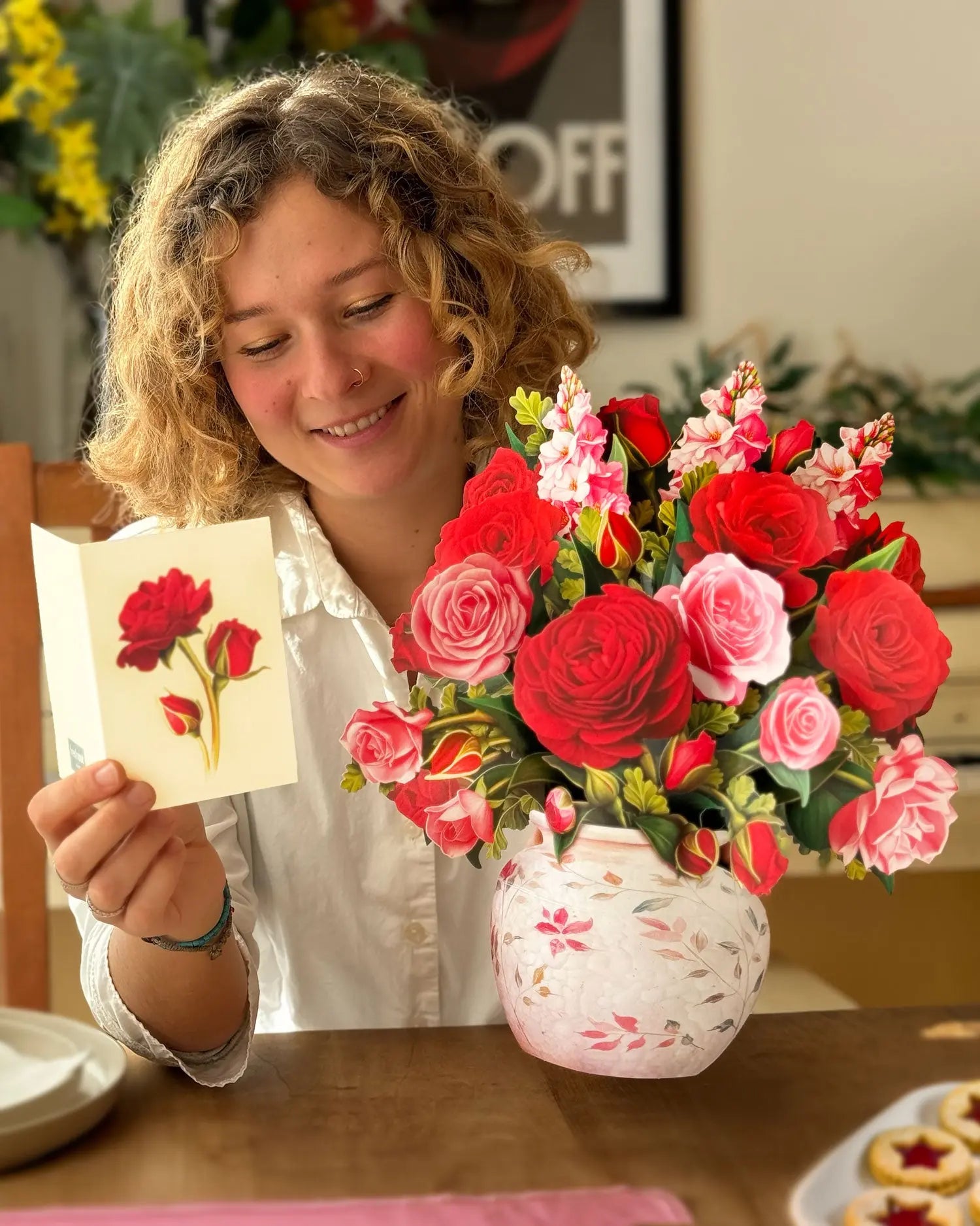Blooming Roses - FreshCut Paper