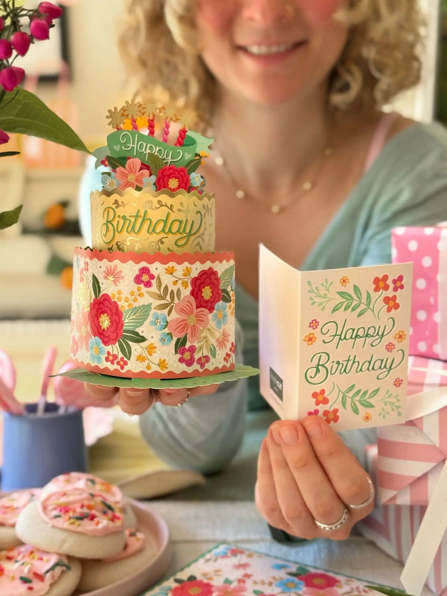 Mini Blooming Cake Pop-Up Card FreshCut Paper