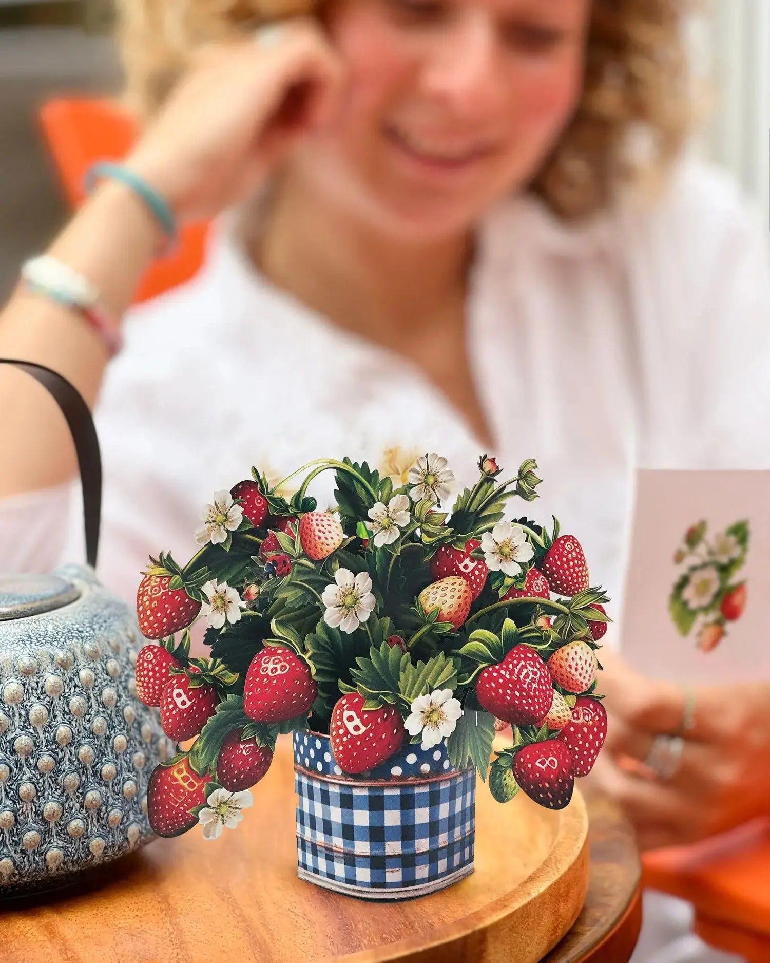 Mini Strawberry Blossom Pop-Up Card - FreshCut Paper